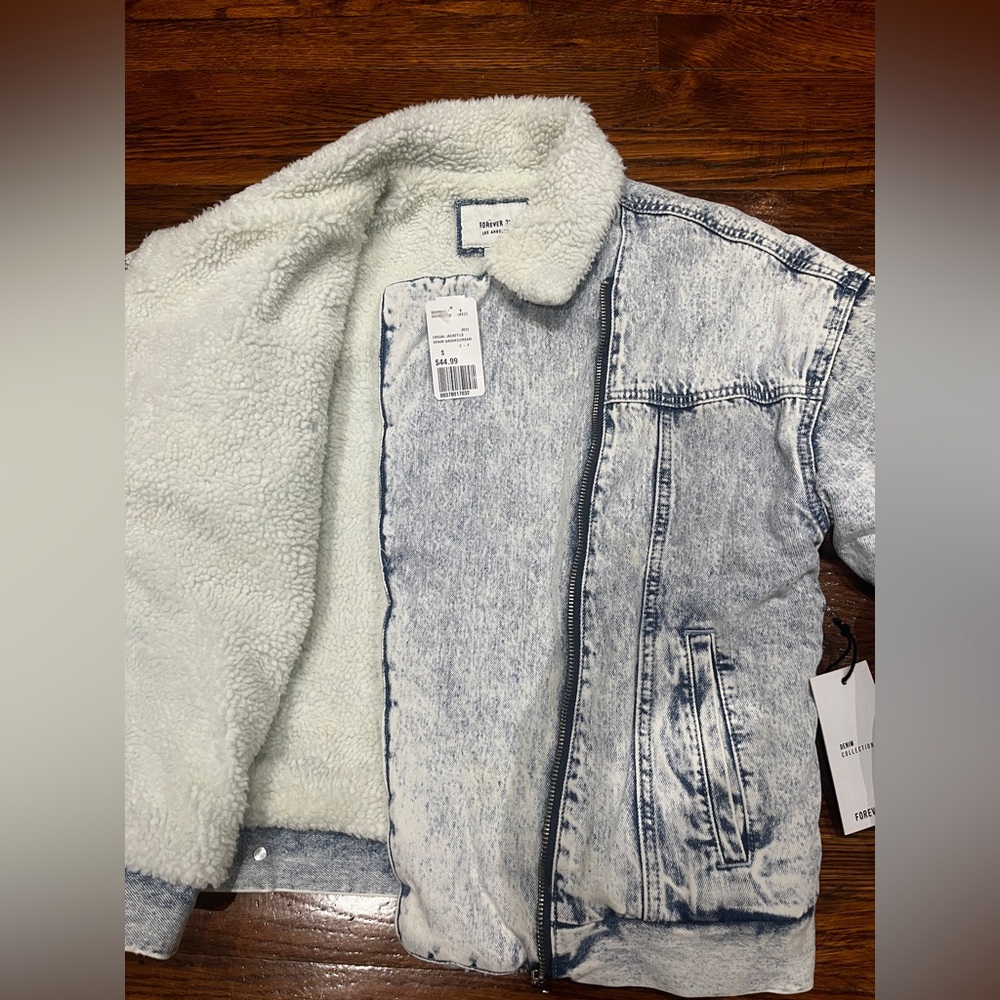 Forever 21 Blue Denim Jacket with White Sherpa Lining Size S With Tag - Picture 6 of 12